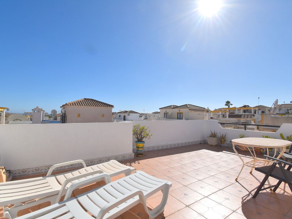 Casa de pueblo en Punta Prima, Alicante - foto 2