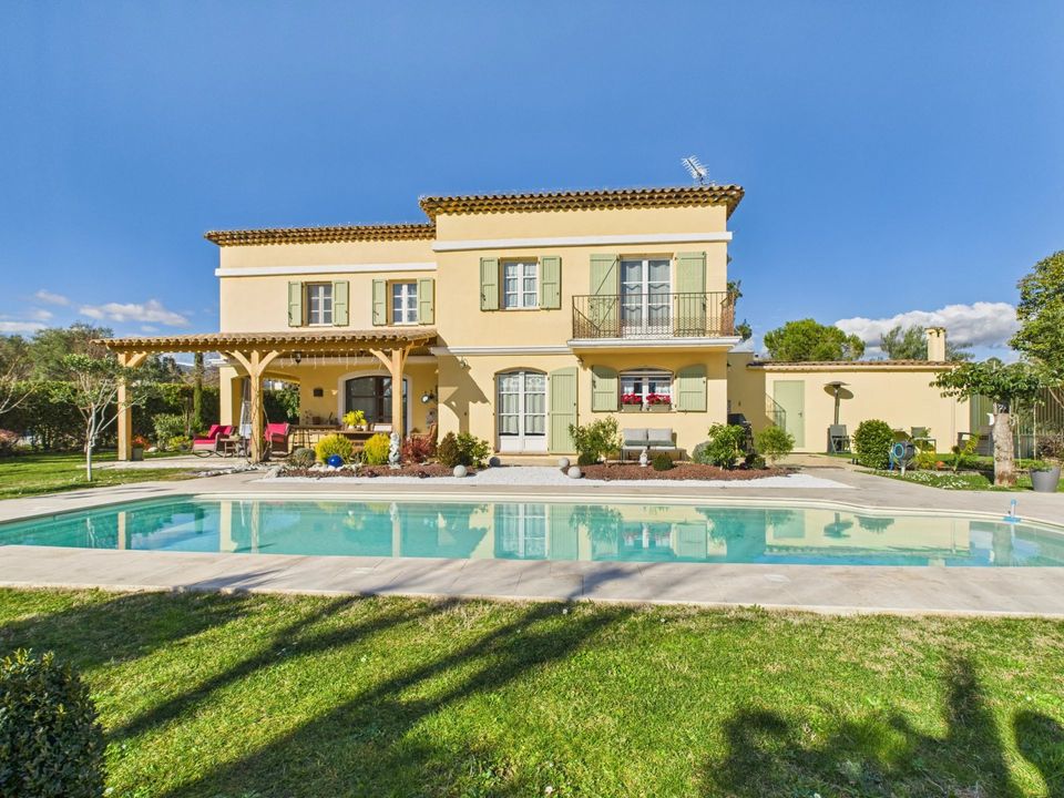 Villa i Valbonne, Alpes-Maritimes - foto 1