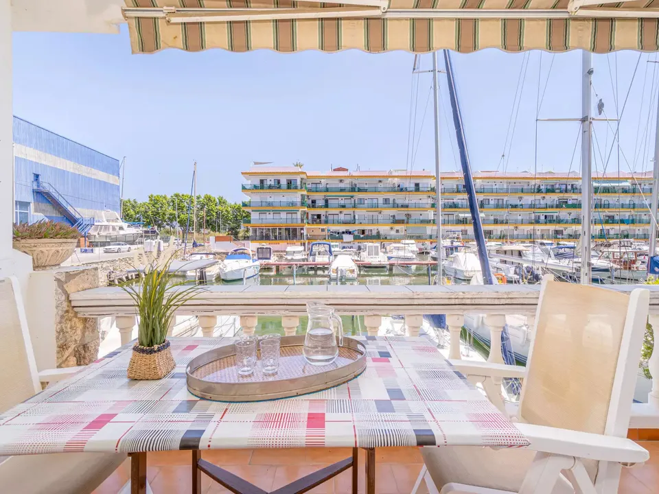 Lejlighed i Empuriabrava, Gerona - foto 4