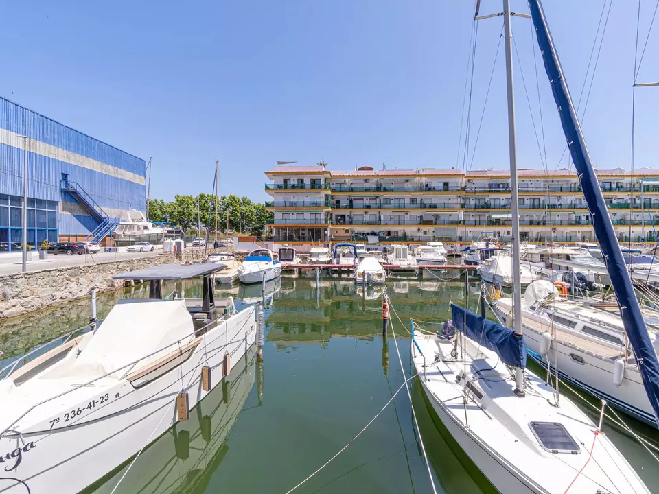 Lejlighed i Empuriabrava, Gerona - foto 5