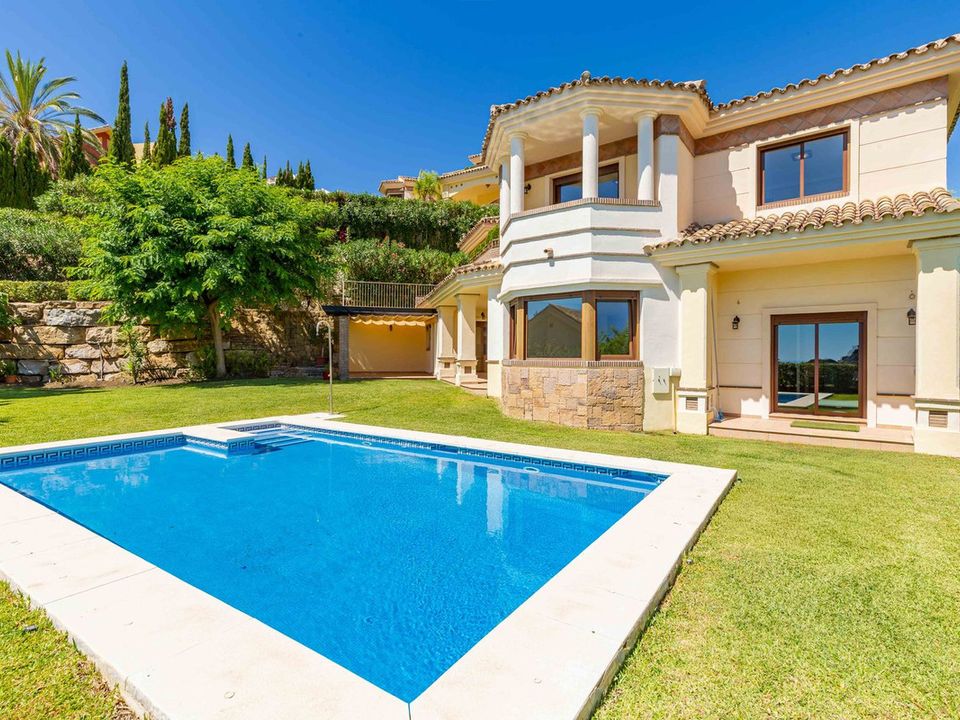 Villa in Los Arqueros, Malaga - foto 3