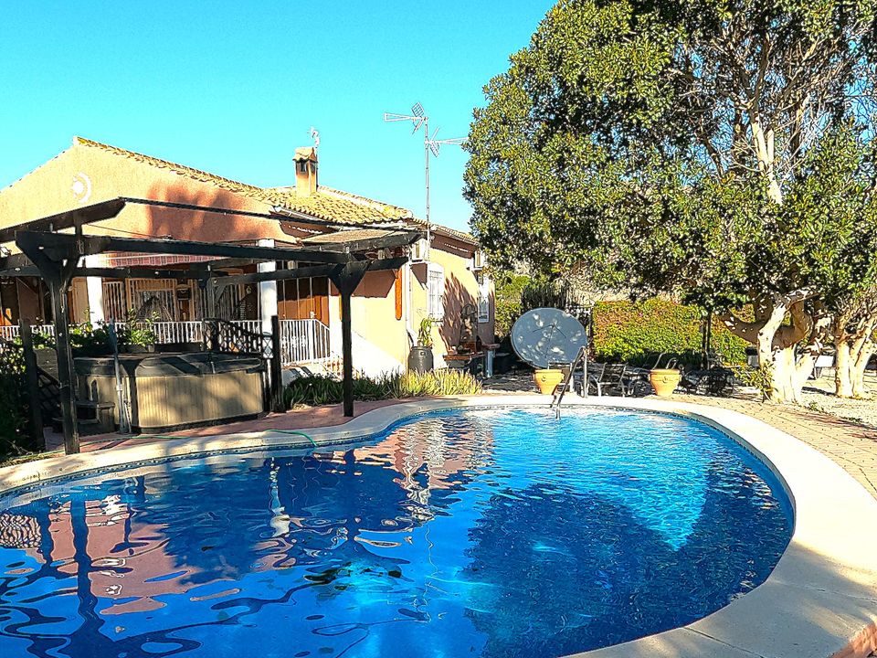 Landejendom i Orihuela Costa, Alicante - foto 1