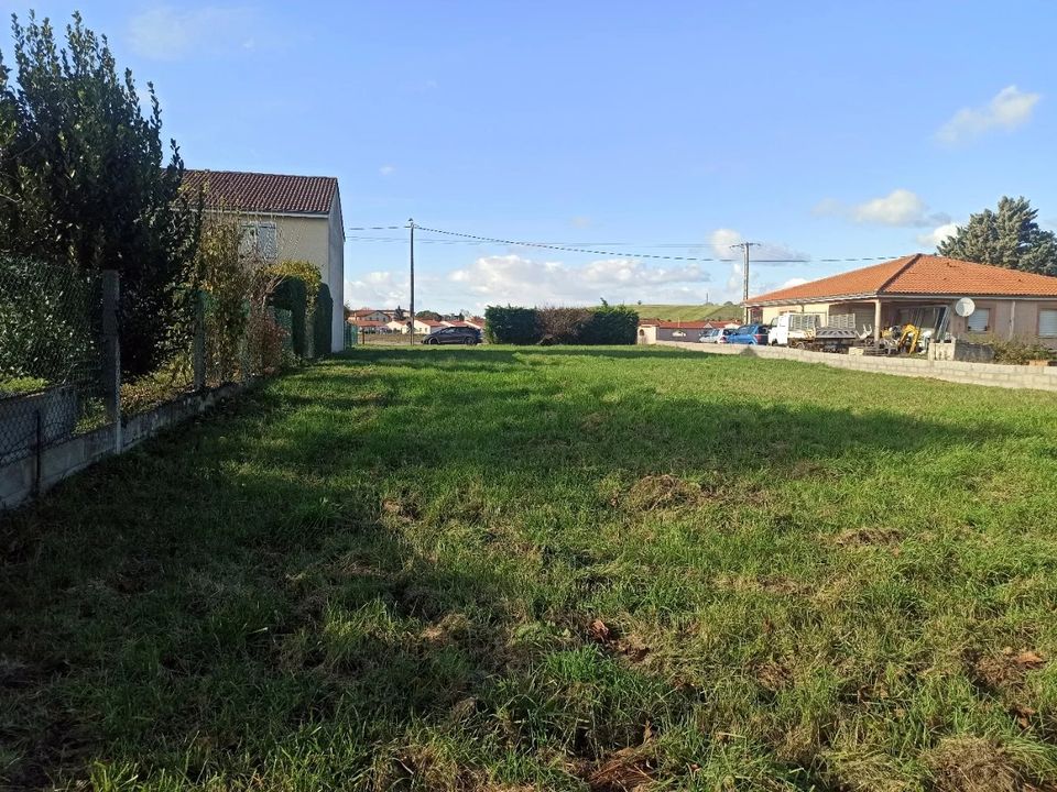 Helårsgrund i Les Martres-dArtière, Puy-de-Dome - foto 1