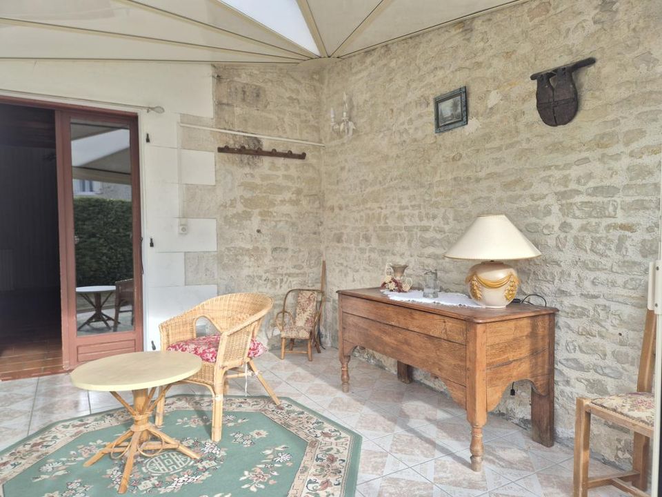 Villa i Saint-Amant-de-Boixe, Charente - foto 4