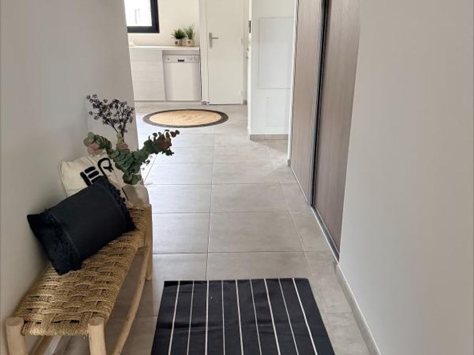 Apartamento en Aubenas, Ardeche - foto 1