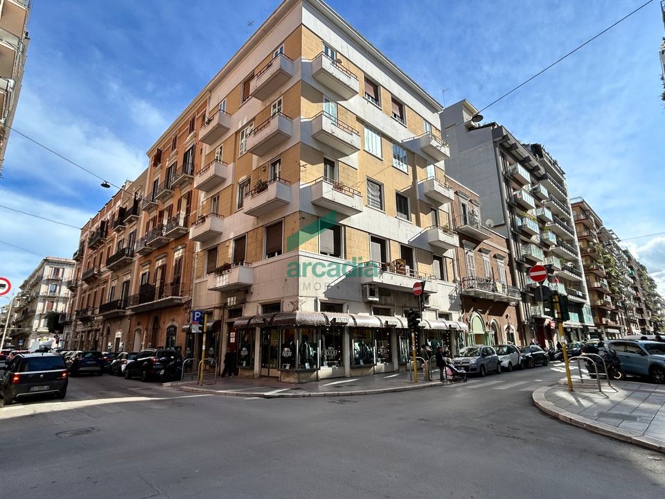 Erhvervsejendom i Bari, Bari - foto 2