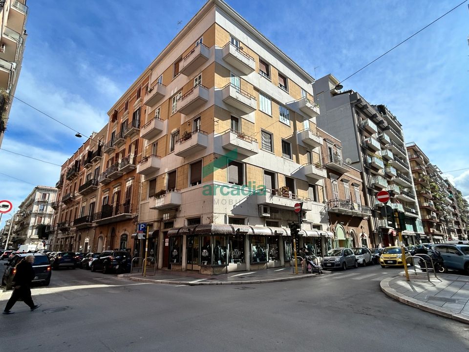 Erhvervsejendom i Bari, Bari - foto 3