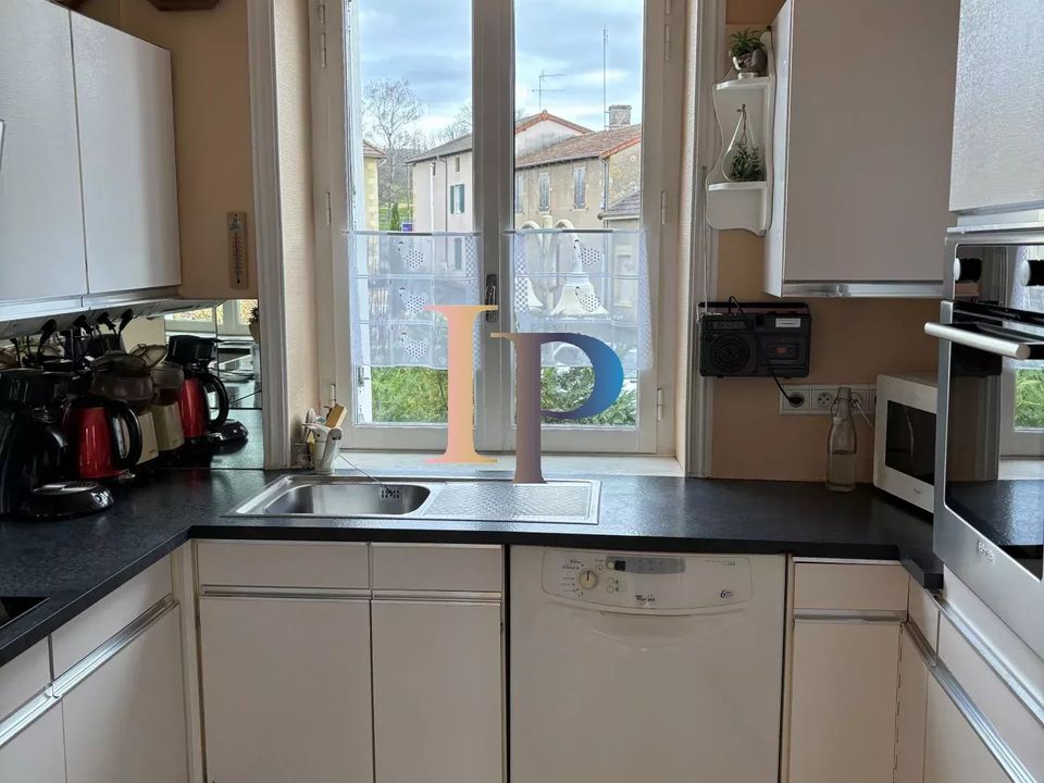 Villa i Saint-Denis-de-Cabanne, Loire - foto 5