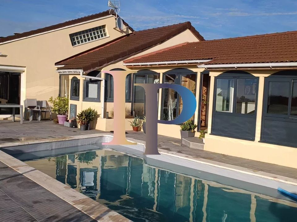 Villa i Vougy, Loire - foto 1