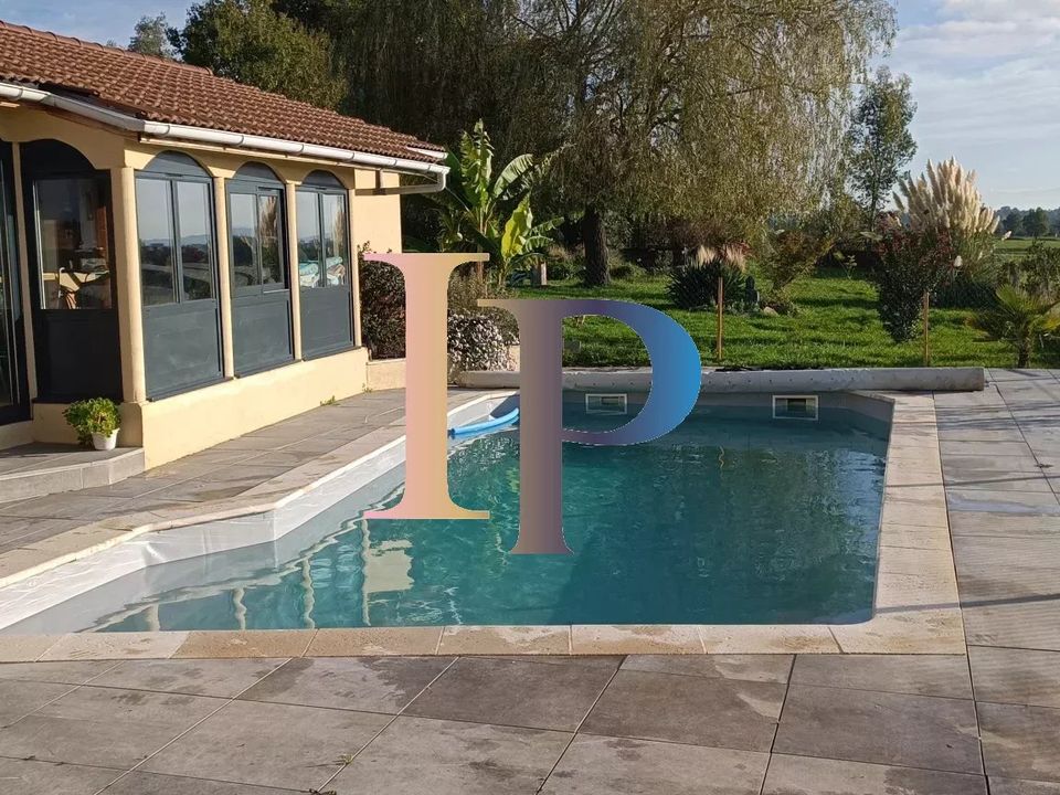 Villa i Charlieu, Loire - foto 1