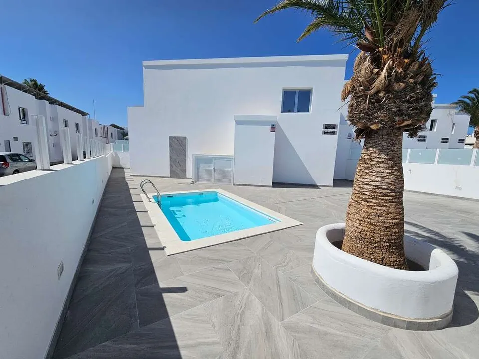 Duplex i Puerto Del Carmen, Lanzarote - foto 1