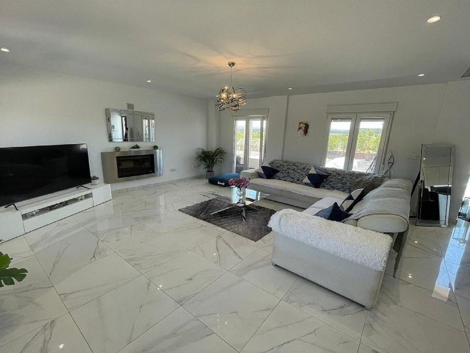 Villa a Pinoso, Alicante - foto 4
