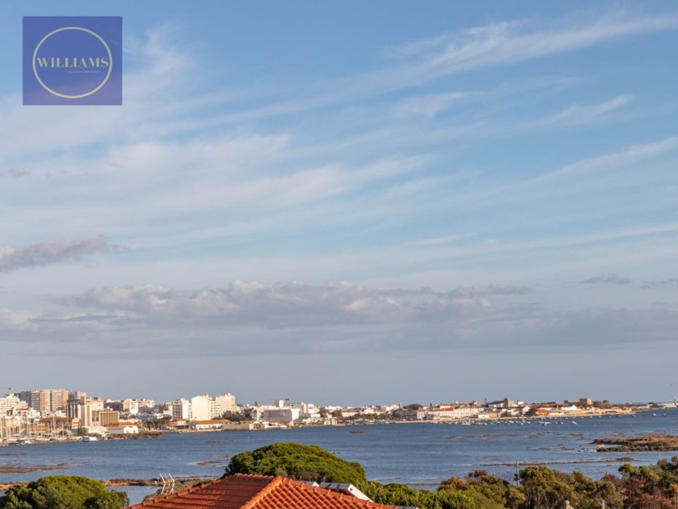 Lejlighed i Montenegro, Faro - foto 1