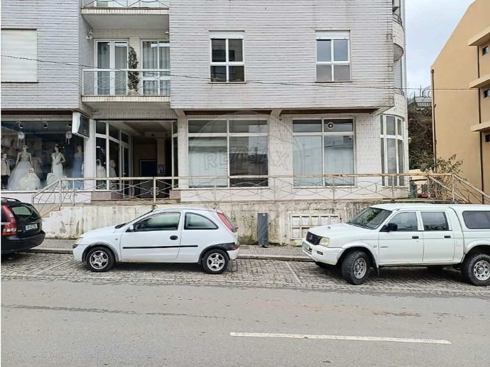 Erhvervsejendom i Cabeceiras de Basto, Braga - foto 1