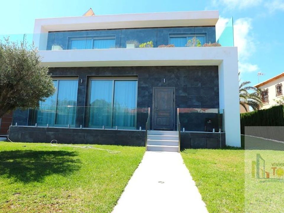 Villa i Torrevieja, Alicante - foto 1
