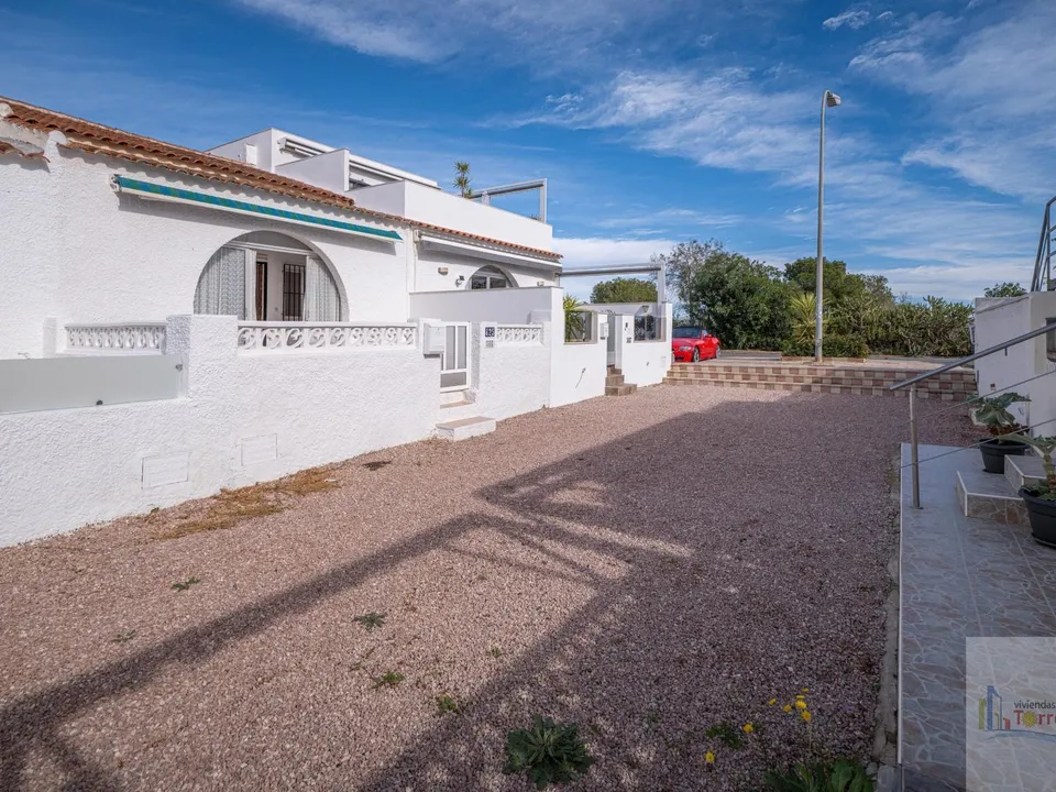 Bungalow i Torrevieja, Alicante - foto 1