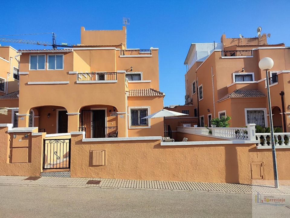 Villa i Orihuela Costa, Alicante - foto 1