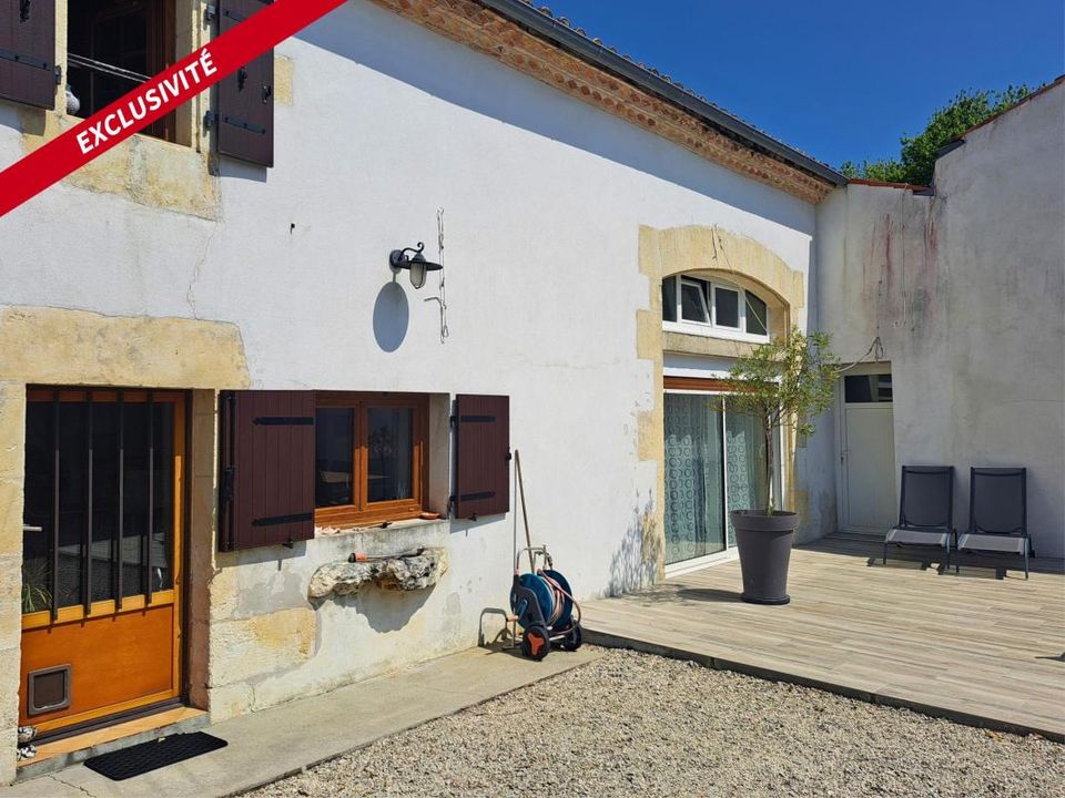 Landejendom i Asnieres-la-Giraud, Charente-Maritime - foto 2