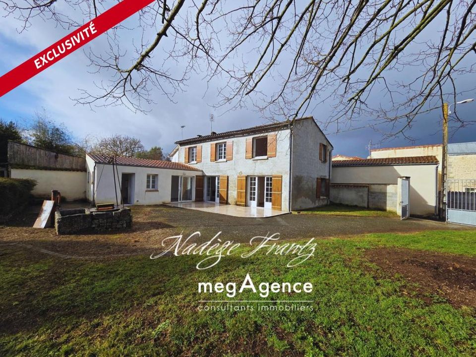 Villa i Saint-Jean-d'Angely, Charente-Maritime - foto 1