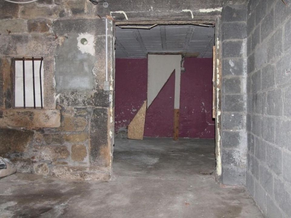Parkeringsplads i Le Chambon-Feugerolles, Loire - foto 4