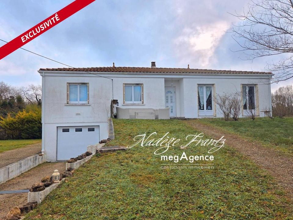 Villa i Saint-Jean-d'Angely, Charente-Maritime - foto 1