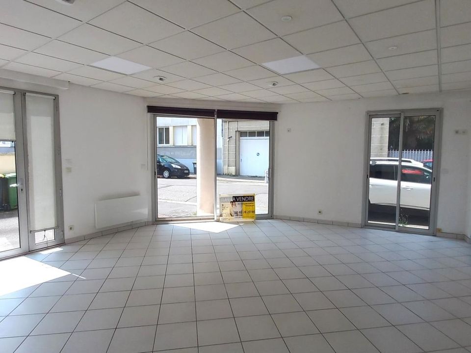 Erhvervsejendom i Châteaubriant, Loire-Atlantique - foto 1
