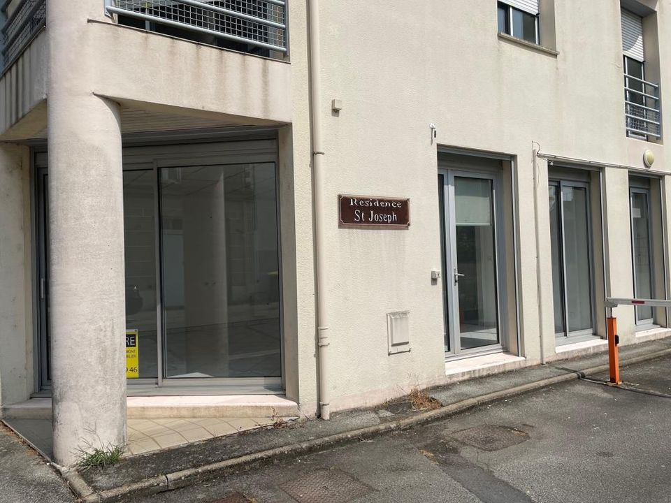 Erhvervsejendom i Châteaubriant, Loire-Atlantique - foto 4