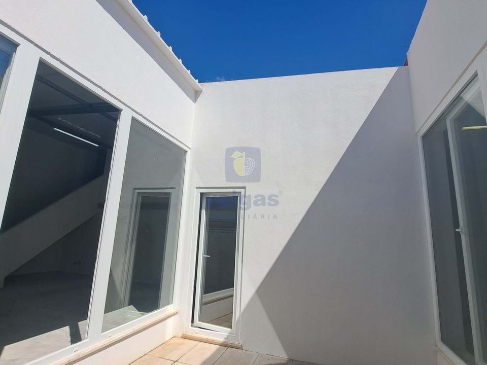Erhvervsejendom i Baixa da Banheira, Setubal - foto 4