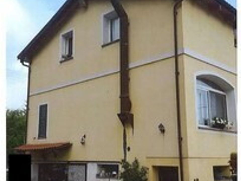 Byhus i Albenga, Savona - foto 1