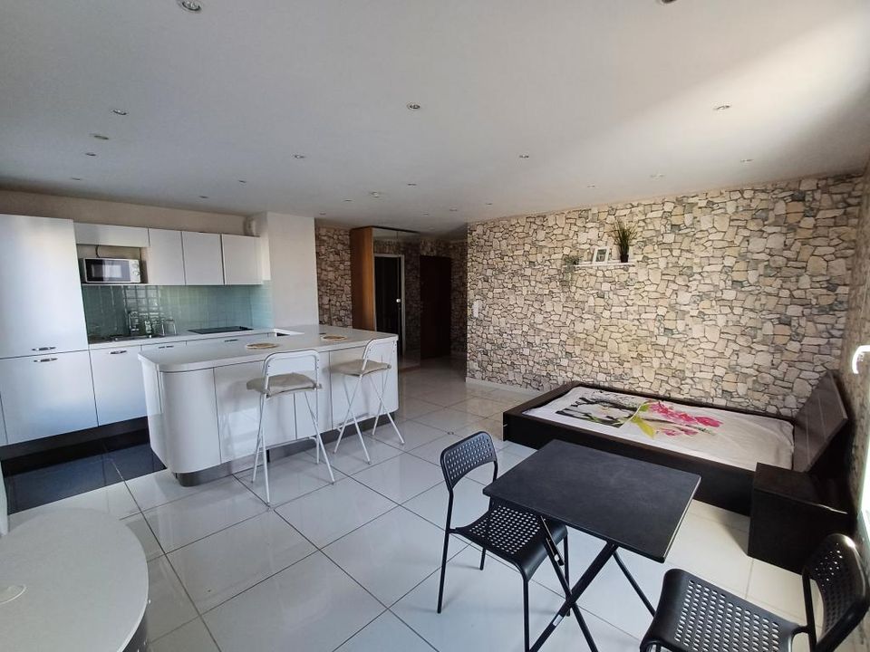 Studio i Evry, Essonne - bilde 1