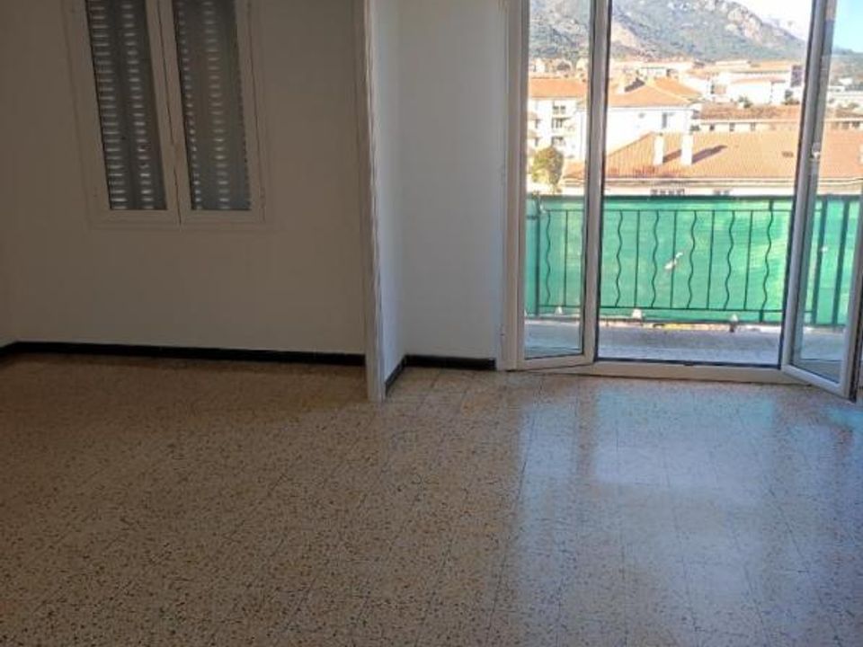 Apartment in Corte, Haute-Corse - photo 1