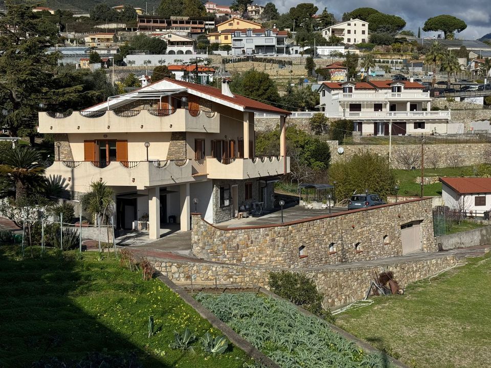 Villa a Sanremo, Imperia - foto 3
