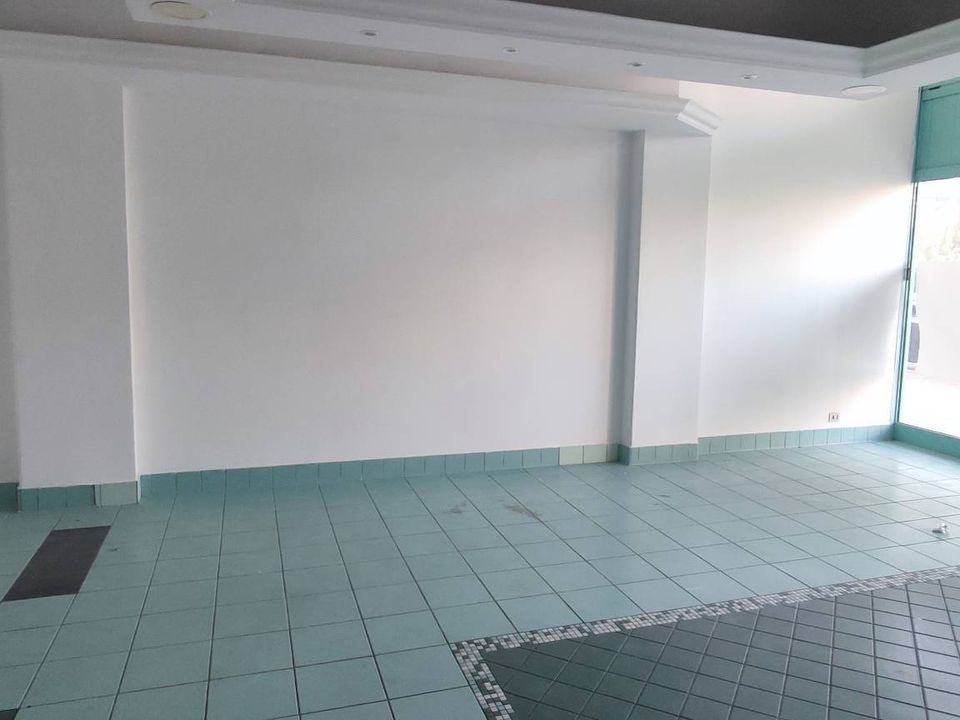 Erhvervsejendom i Giulianova, Teramo - foto 1