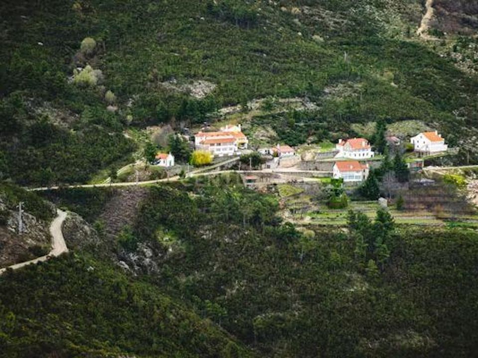 Helårsgrund i Tortosendo, Castelo Branco - foto 4