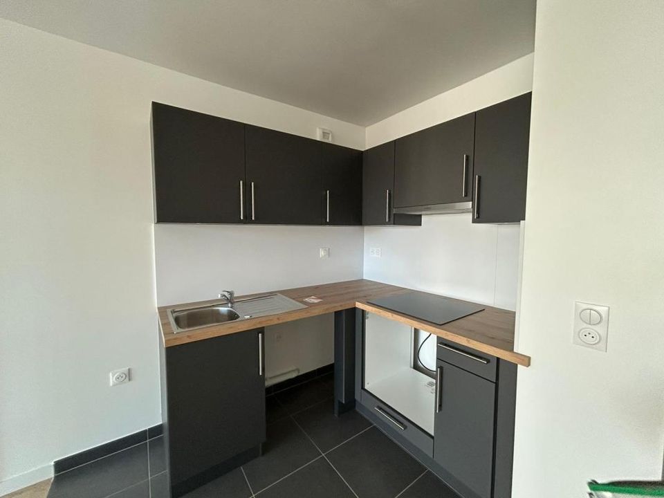 Apartament a Blanc-Mesnil, Seine-Saint-Denis - foto 2