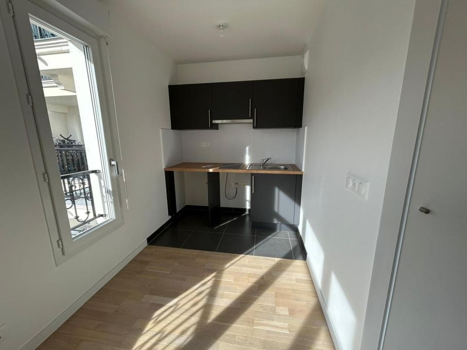 Apartament a Blanc-Mesnil, Seine-Saint-Denis - foto 4