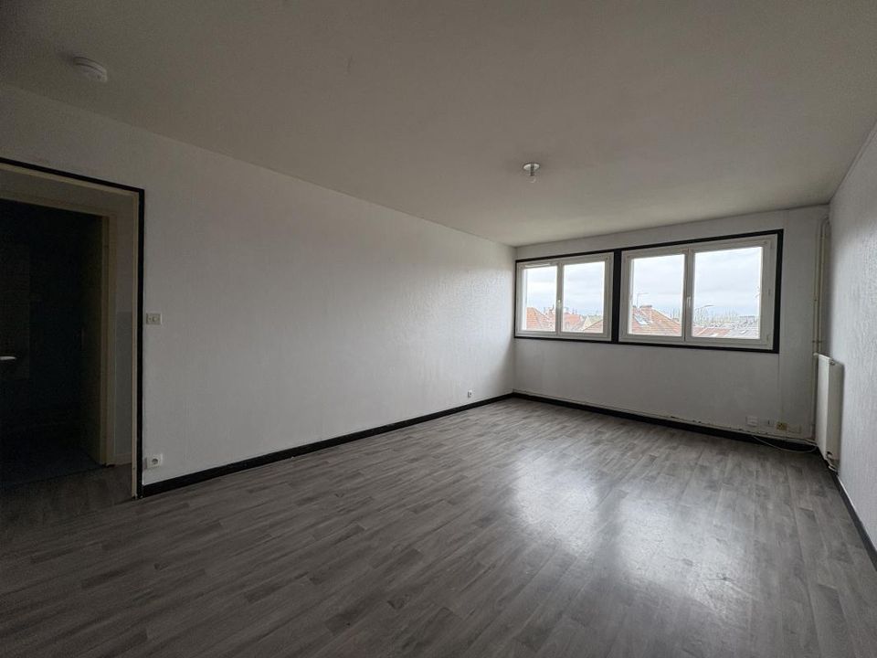 Lejlighed i Charleville-Mézières, Ardennes - foto 1