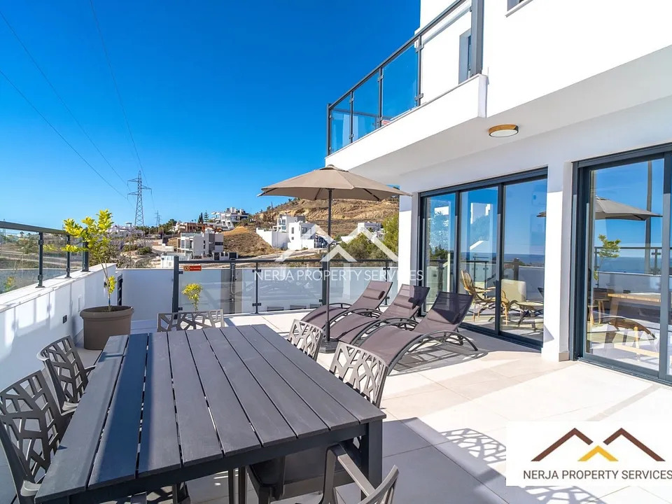 Villa i Nerja, Malaga - foto 1