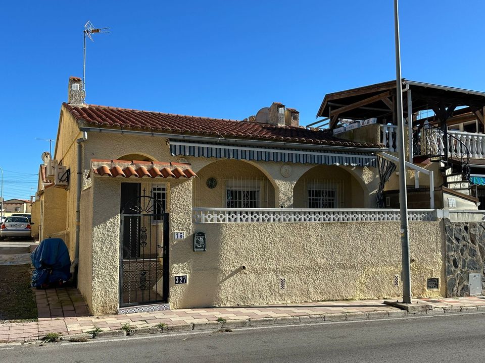 Villa i La Marina, Alicante - foto 1
