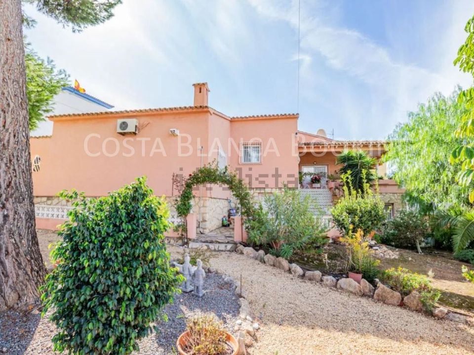 Villa i Alfaz del Pi, Alicante - foto 1