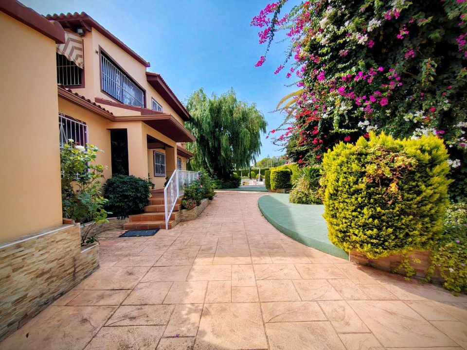 Villa i Alfaz del Pi, Alicante - foto 1