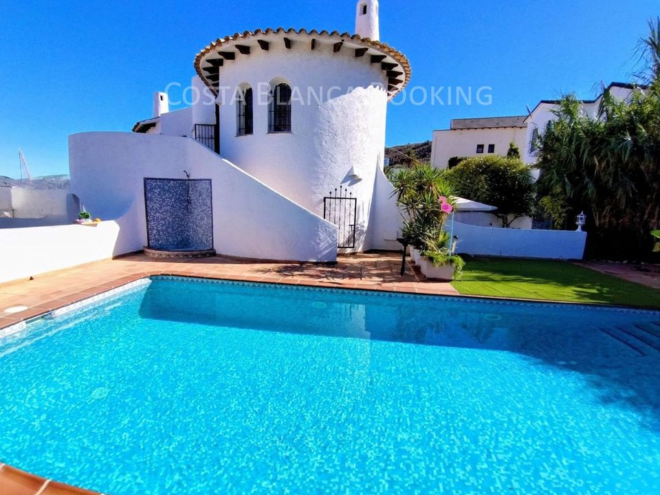 Villa i Alfaz del Pi, Alicante - foto 1