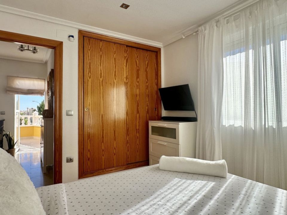 Villa i La Florida (Orihuela Costa), Alicante - foto 4
