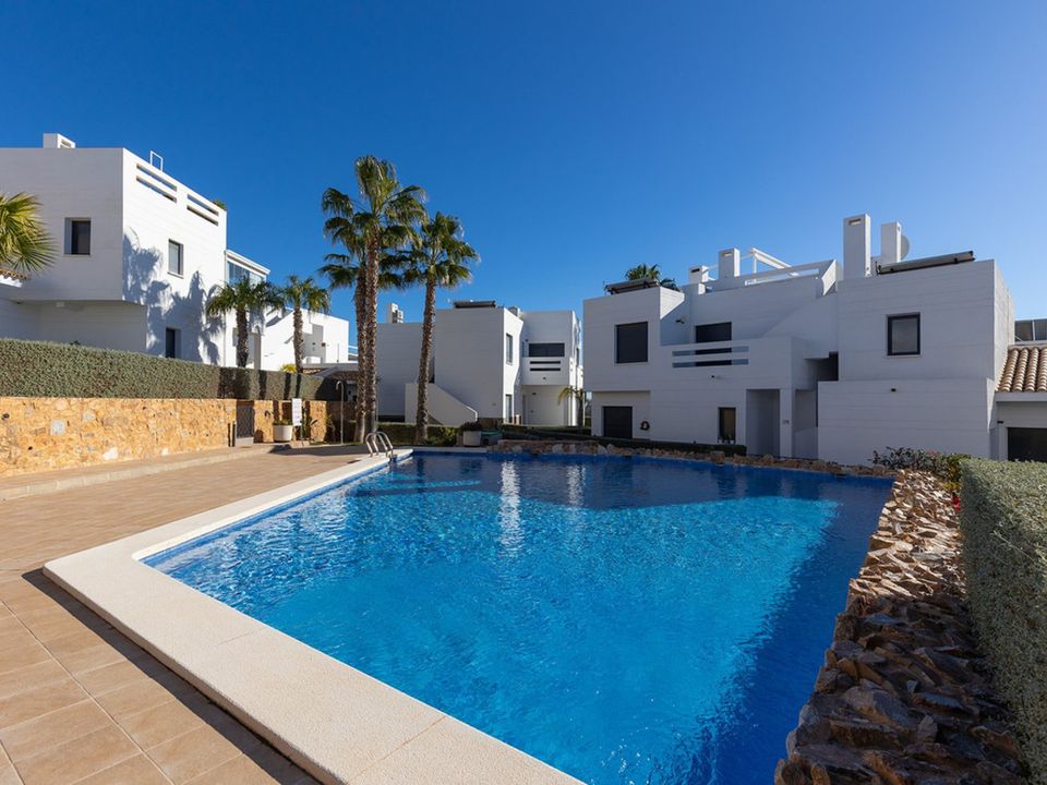 Lejlighed i Las Ramblas Golf, Alicante - foto 1