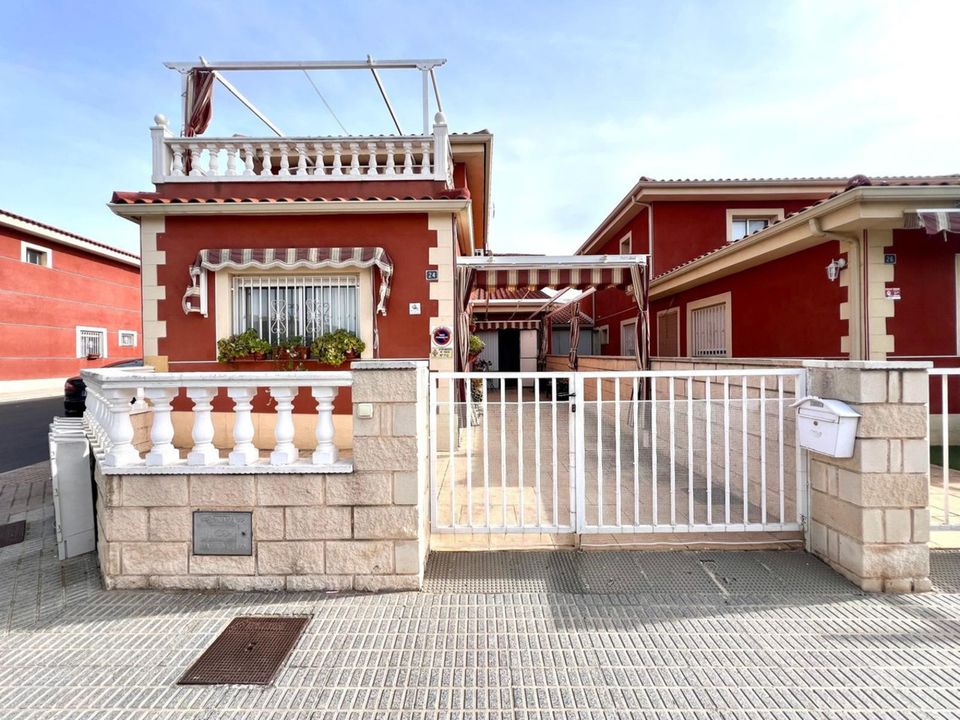 Villa i Pinoso, Alicante - foto 1