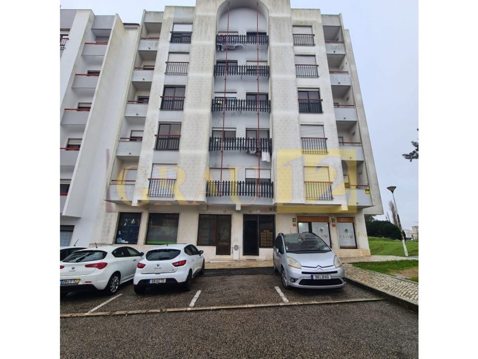 Lejlighed i Rio de Mouro-Estacao, Lisbon - foto 1
