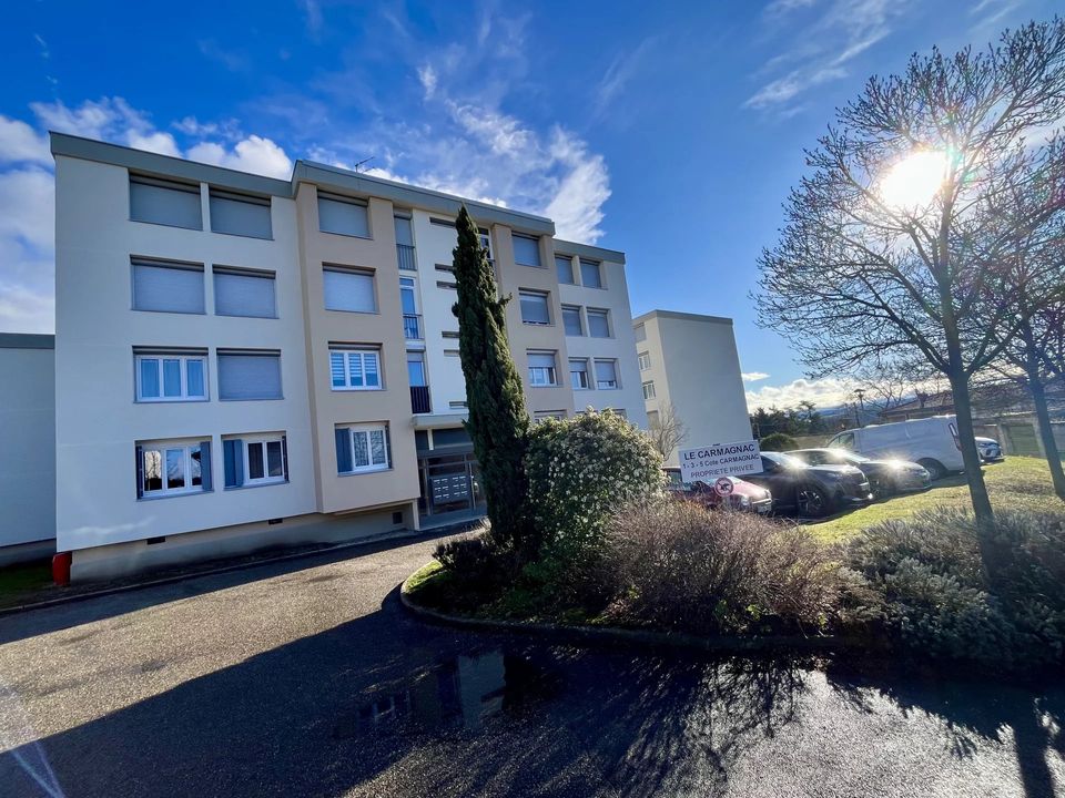 Lejlighed i Irigny, Rhone - foto 1