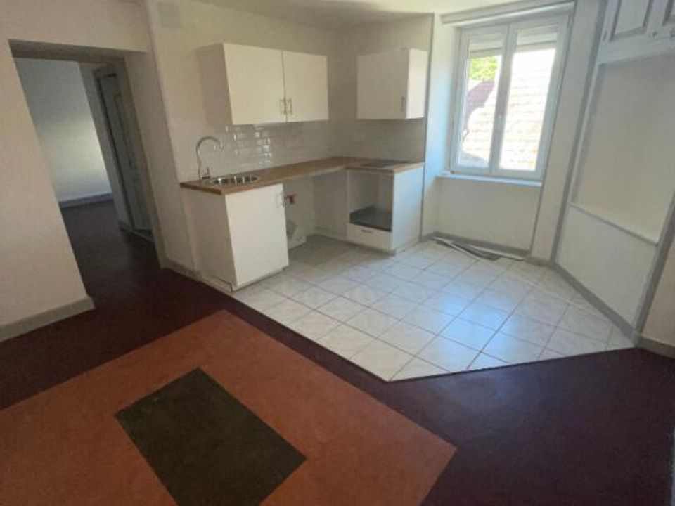 Apartment in Gray, Haute-Saone - photo 1
