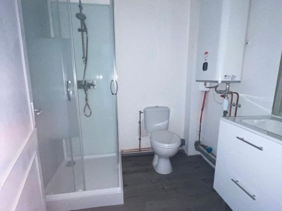 Apartment in Gray, Haute-Saone - photo 4