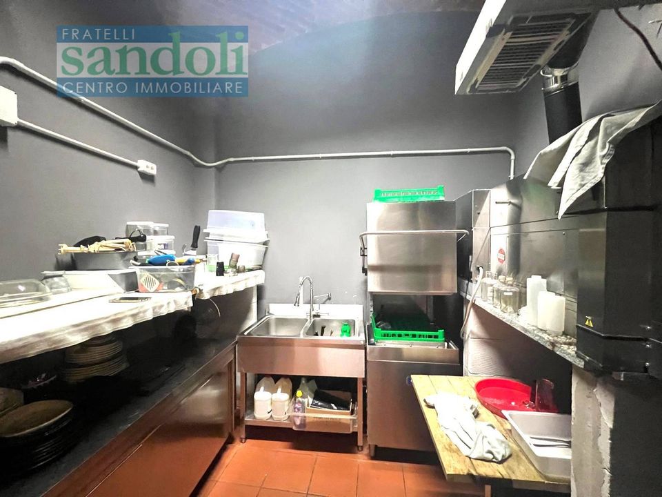 Commercial property in Vercelli, Vercelli - photo 5
